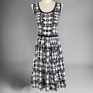 Carmen Marc Valvo Black & White Abstract Knit Dress